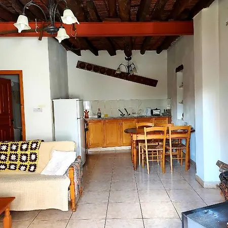 Country house John' S House In Omodos Limassol
