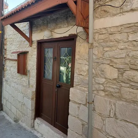 Летний дом John' S House In Omodos Омодос