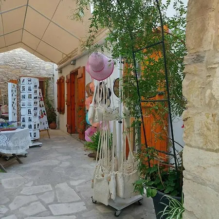 Летний дом John' S House In Omodos Омодос