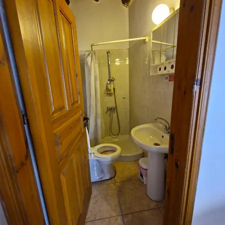 John' S House In Omodos *